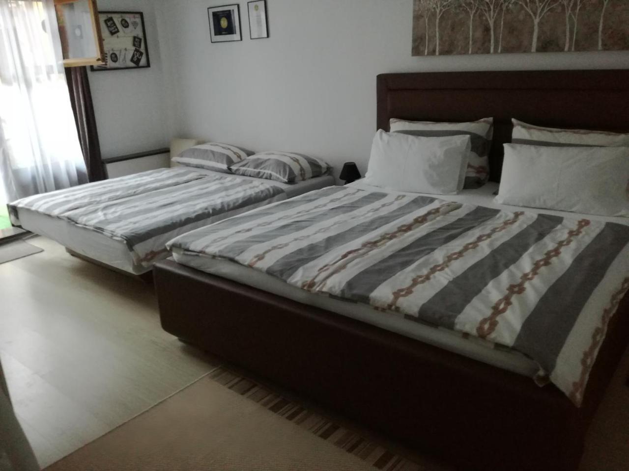 Guesthouse Coco Σλαβόνσκι Μπροντ Εξωτερικό φωτογραφία