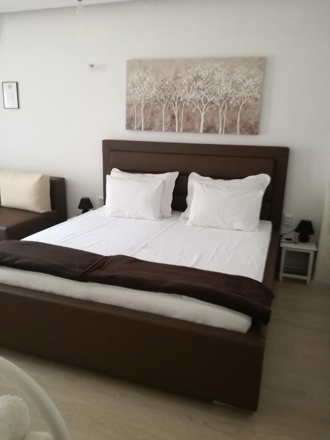 Guesthouse Coco Σλαβόνσκι Μπροντ Εξωτερικό φωτογραφία